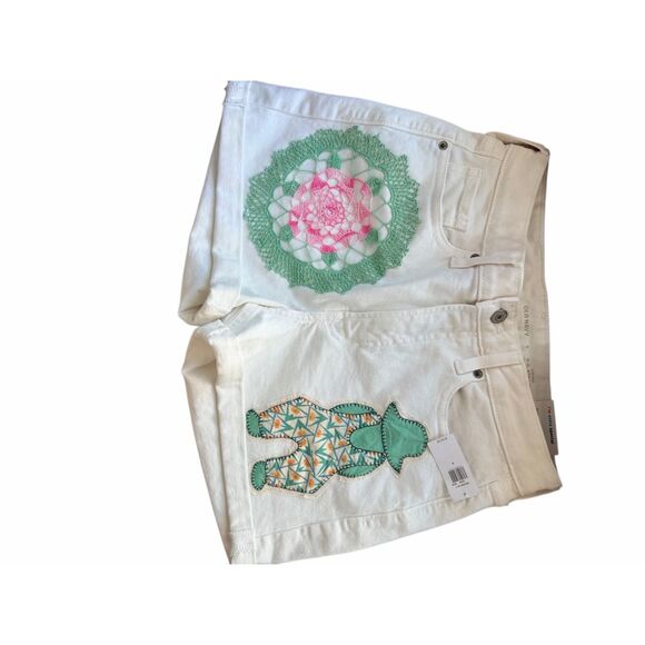 Old Navy Pants - Old Navy White Denim Shorts Women 6 High Rise OG Straight Applique Patchwork NEW